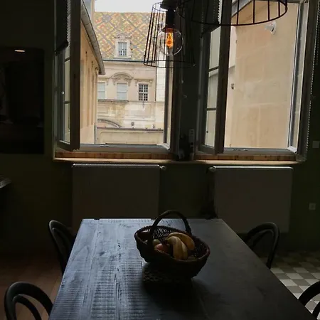 A La Chouette Apartment
