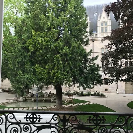 A La Chouette Apartament *